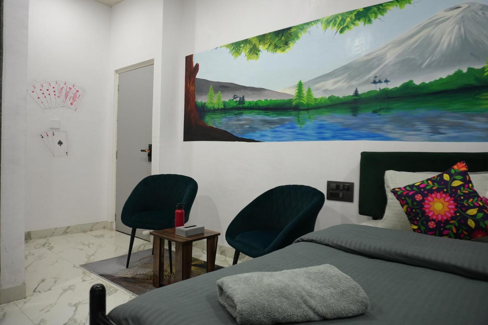 Funky Backpackers Hotel อุเดเปอร์ ภายนอก รูปภาพ
