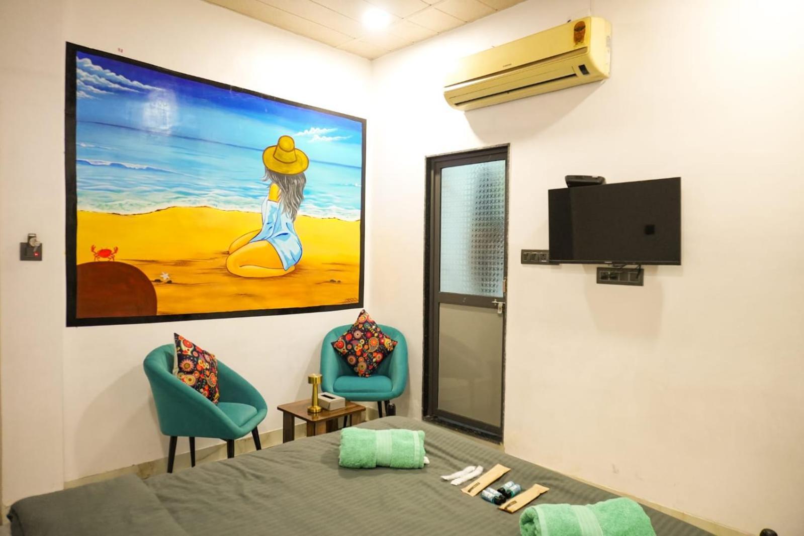 Funky Backpackers Hotel อุเดเปอร์ ภายนอก รูปภาพ